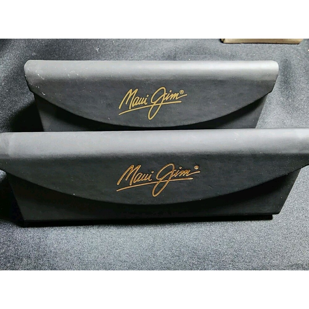 2 MAUI JIM-Triangle Cases with Cleaning Clothes